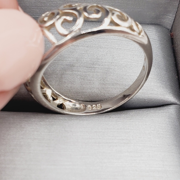 925 Sterling Silver Ring Swirl Ring Circle Design Ring Twist Ring Band Ring - Picture 4 of 8